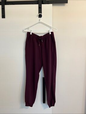 Lululemon athletica Women's Plum Drawstring Joggers